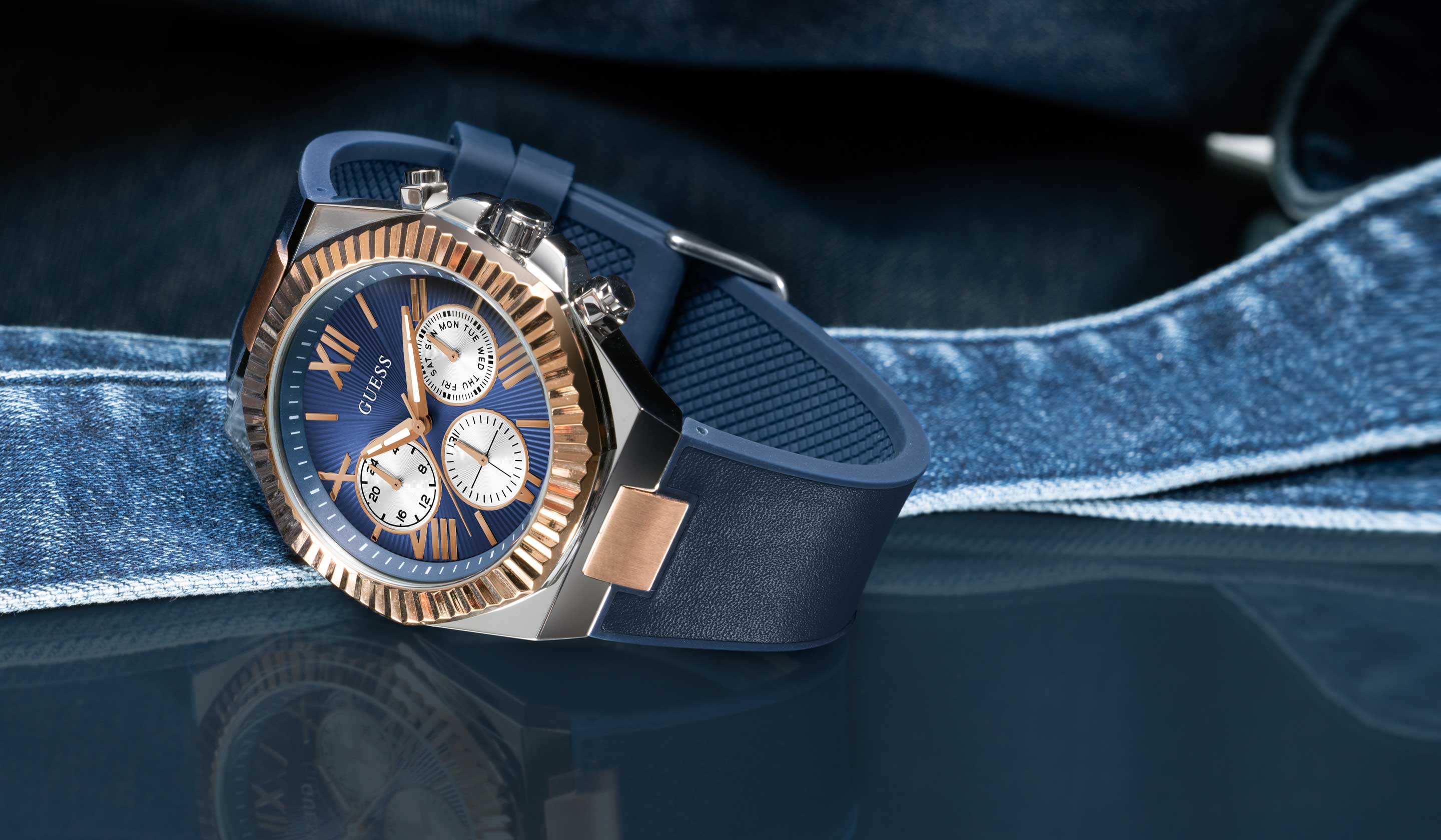 GUESS 青 白 ウォッチ 2点セット GUESS 青 白 ウォッチ 2点セット