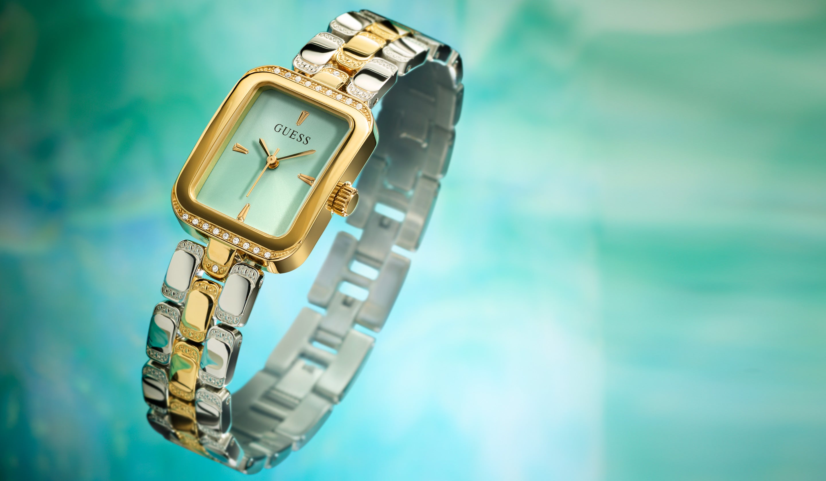 GUESS ウィメンズ ジュエリースクエアグリッツ22mm レディース ジャパニーズクォーツウォッチ 並行輸入品 GUESS Silver Band Square Wristwatches for sale | eBay