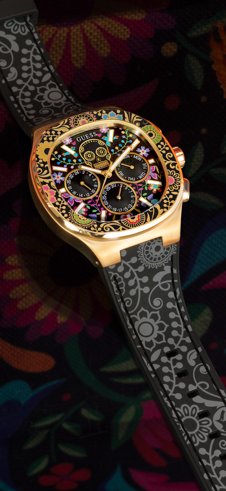 Day Of The Dead Mens gw0784g1 Watch with color