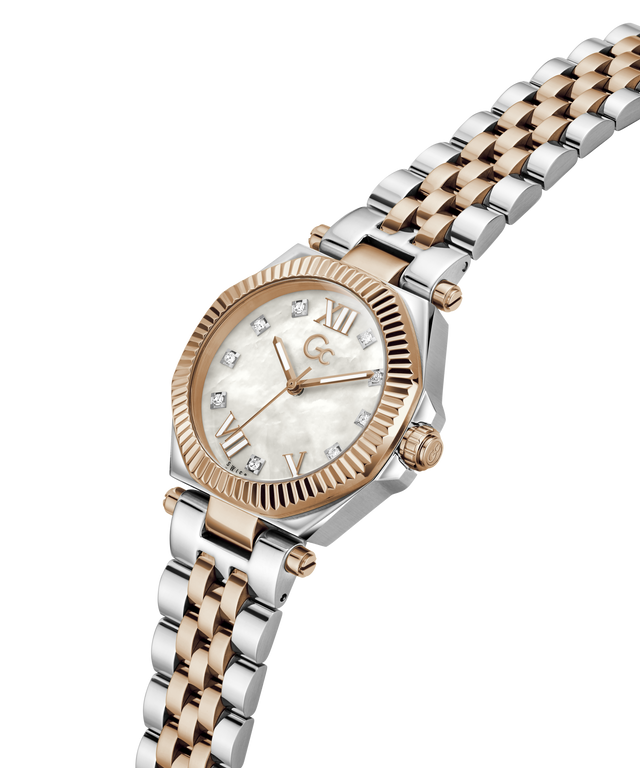 Gc Atlas Lady Mid Size Metal lifestyle