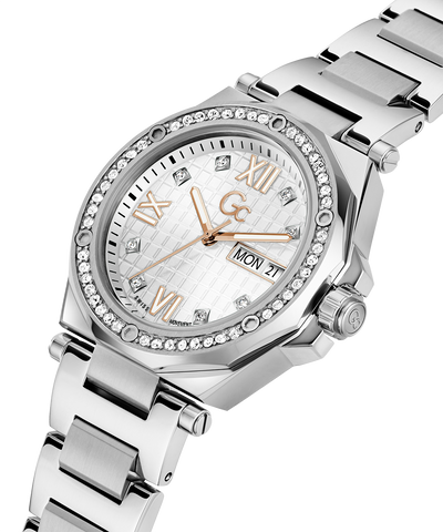 Z20003L1MF Gc Legacy Lady Mid Size Metal caseback (with attachment) image lifestyle